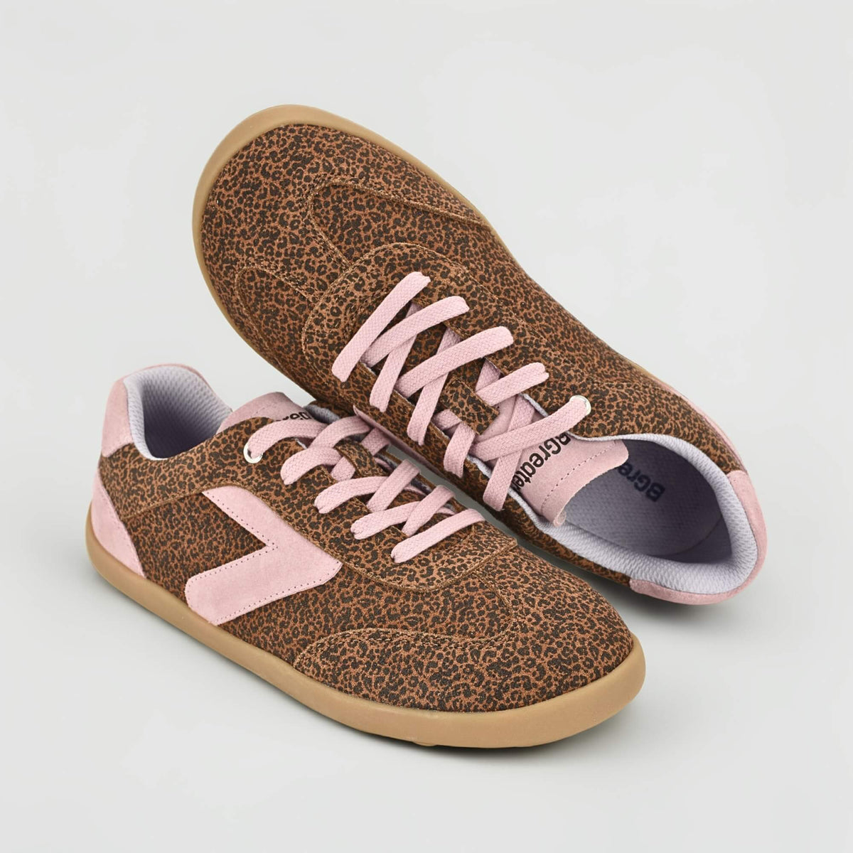 Polo 2 Leopard Pink Trainer - benefits