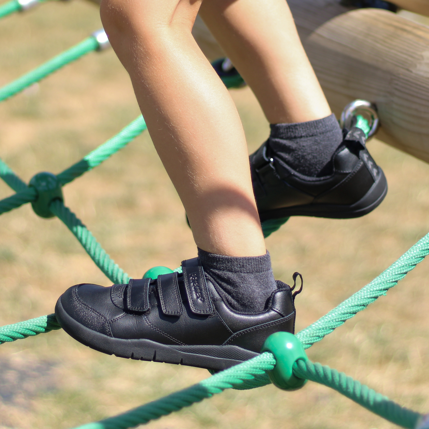 kids barefoot school shoes