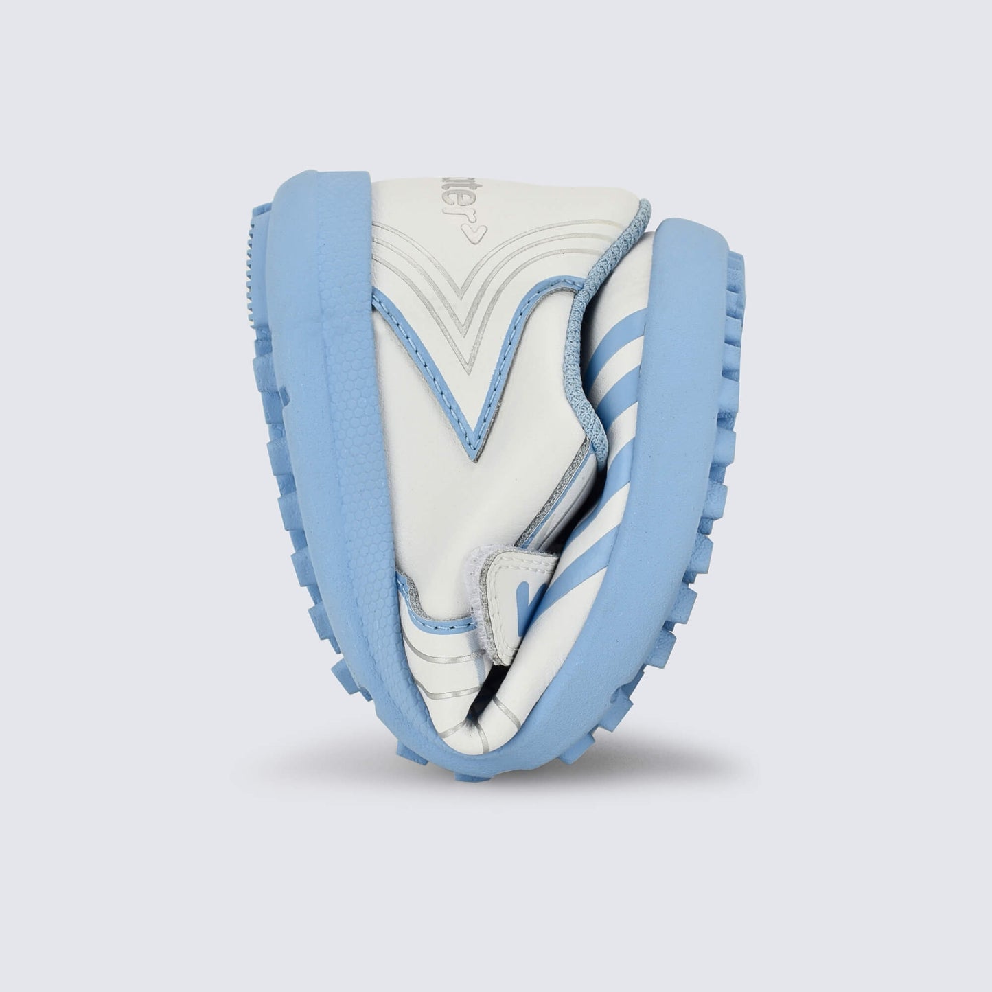 Kids Astro Turf Trainer in White Blue - flexed