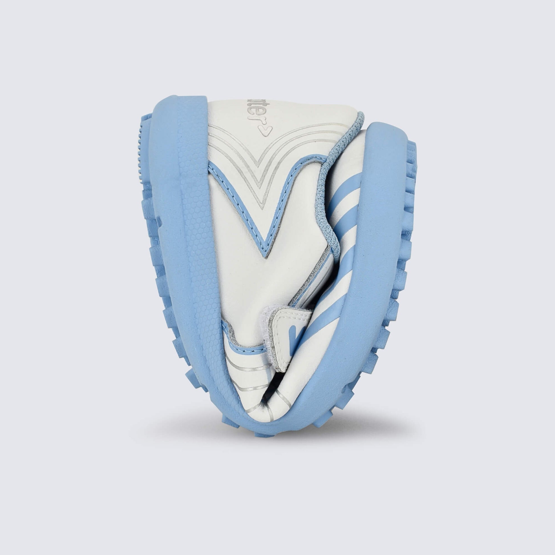 Kids Astro Turf Trainer in White Blue - flexed