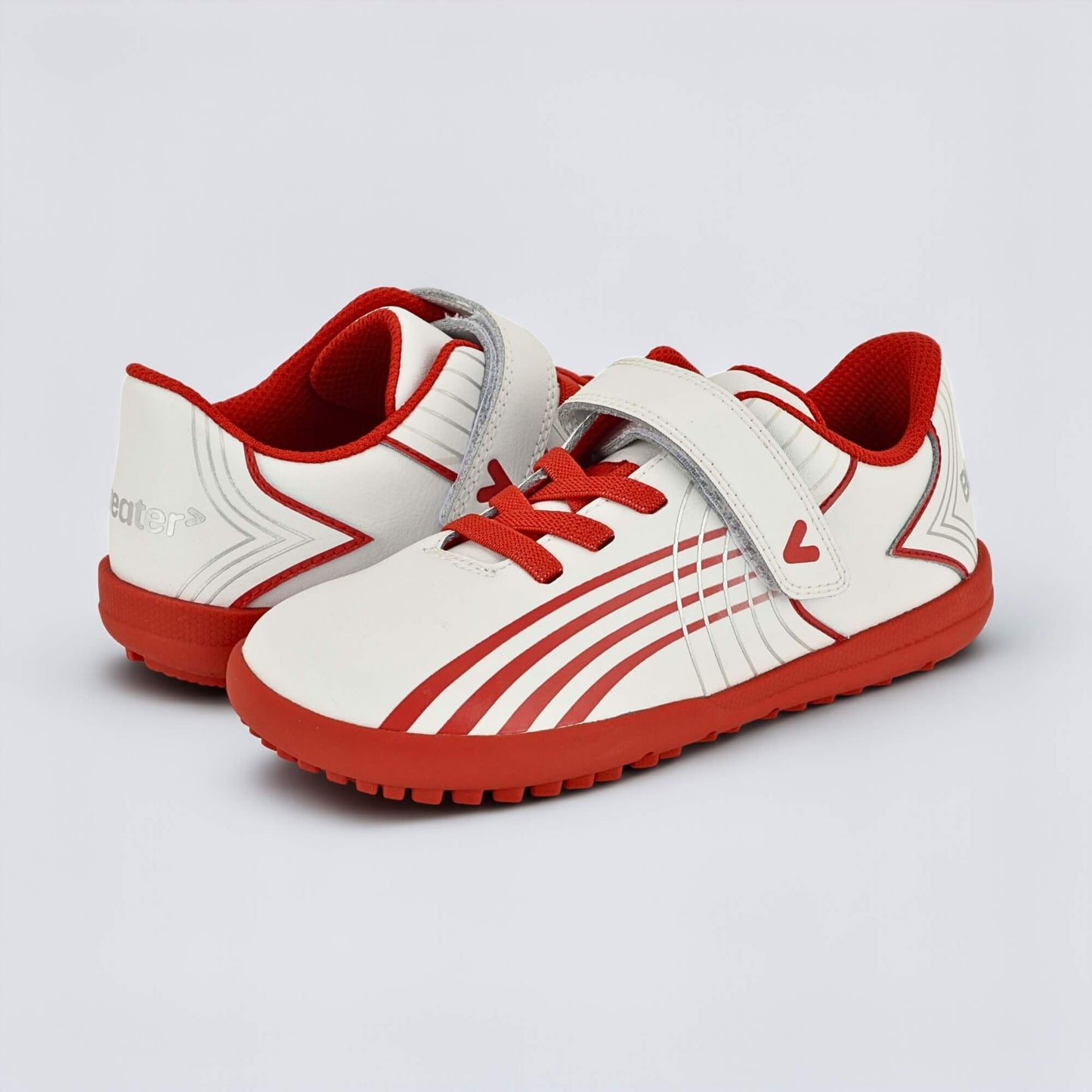 Kids Astro Turf Trainer in White Red - pair facing