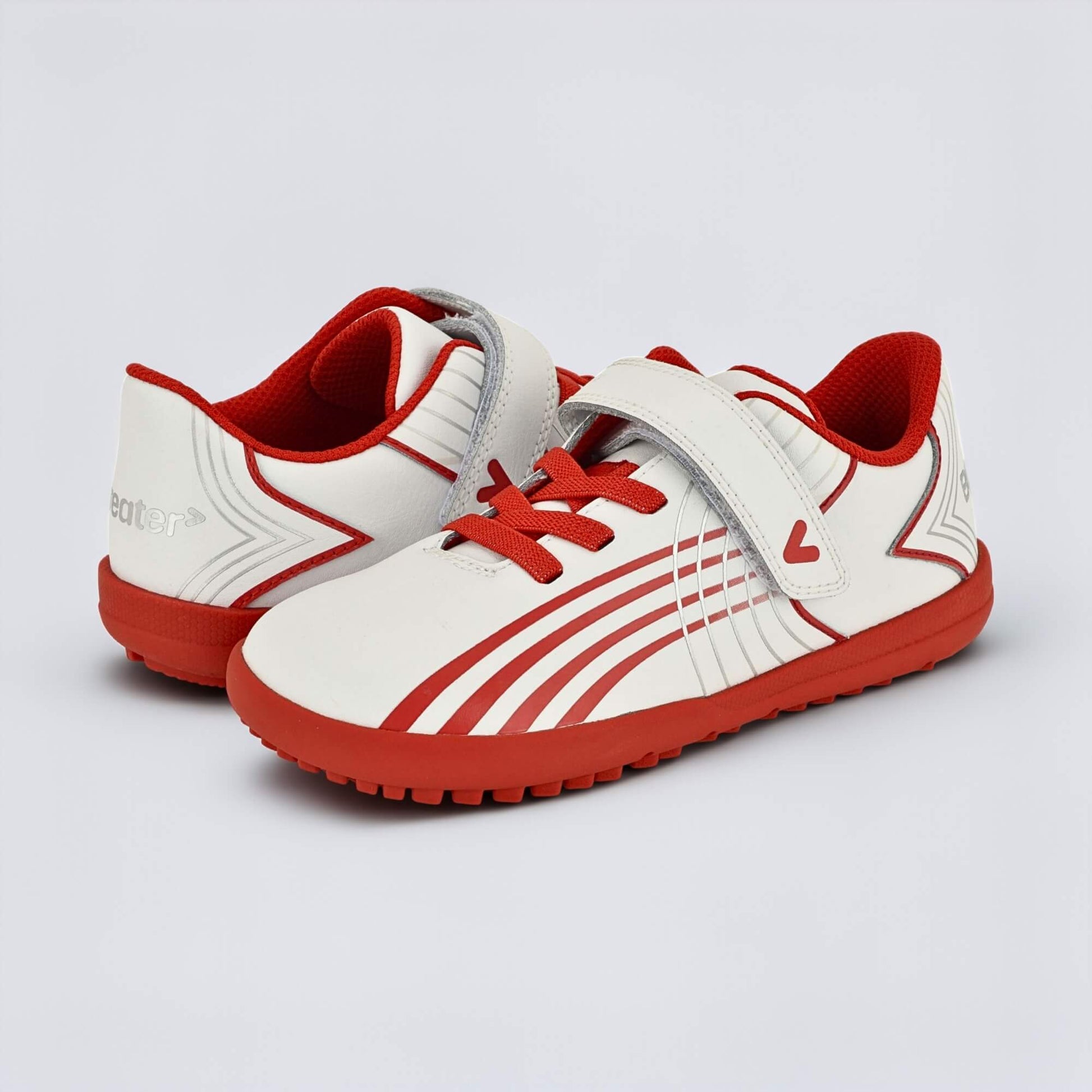 Kids Astro Turf Trainer in White Red - pair facing