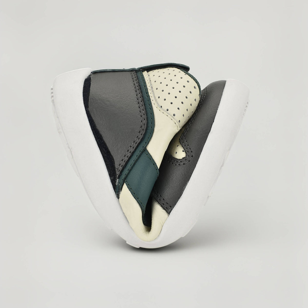 Cooper Grey Green Trainer - flexed