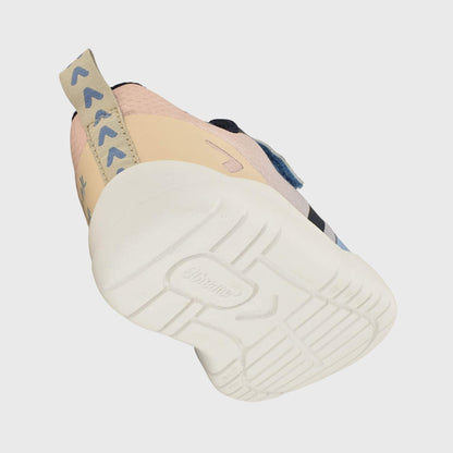 Blue Peach barefoot kids trainer - floating