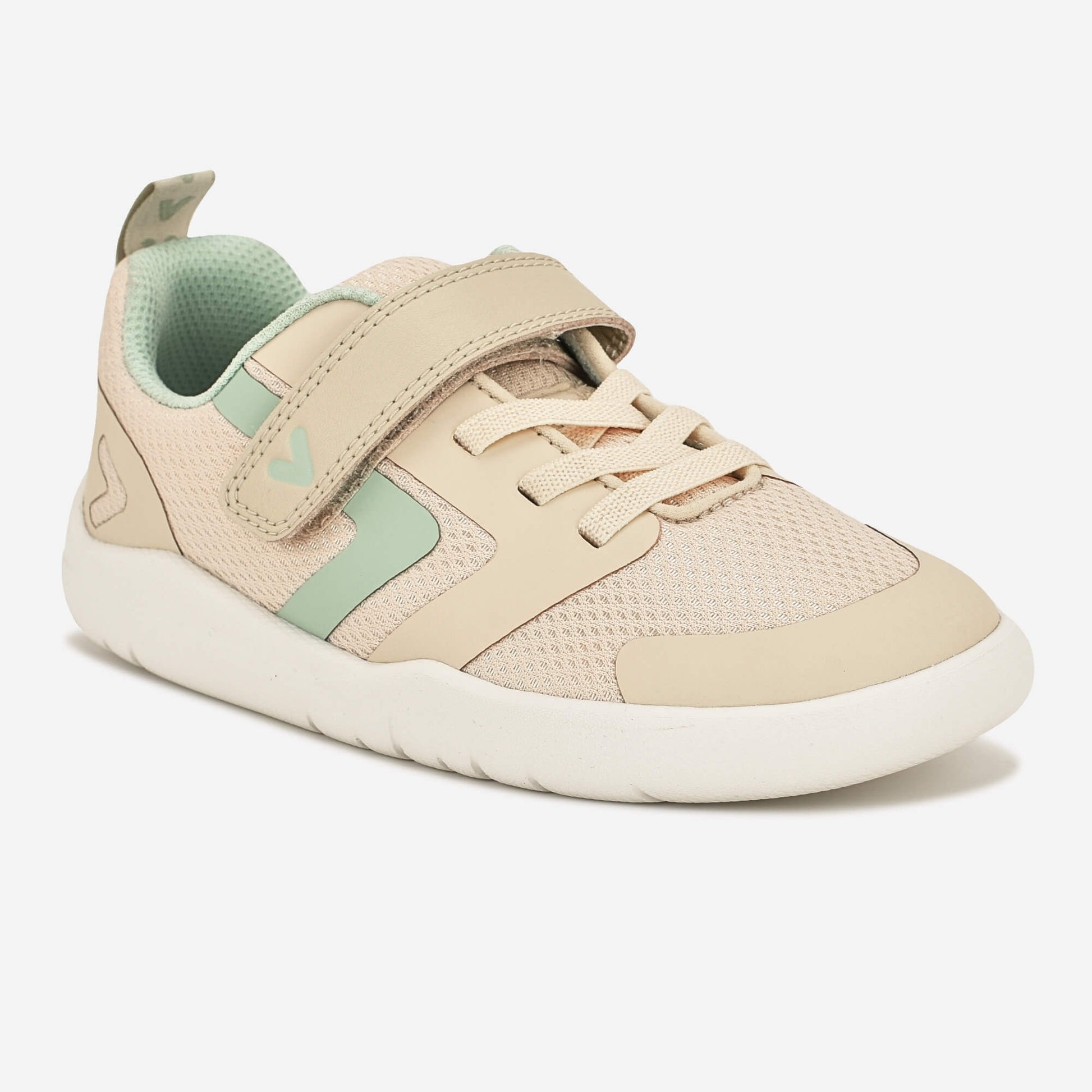 Camel barefoot kids trainer - main feature photo