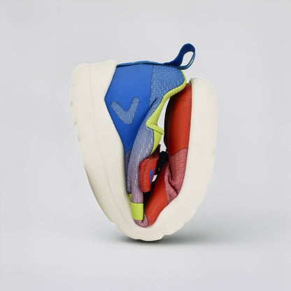 Grenadine Blue barefoot kids trainer - flexed