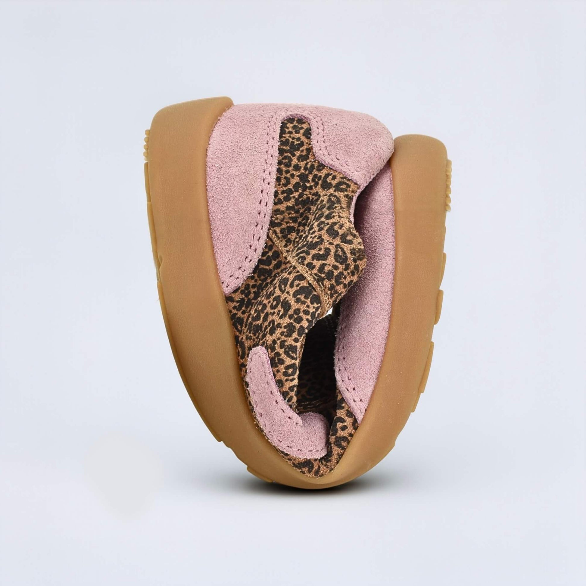 Kids Suede Velcro Trainer Pink Leopard - flexed